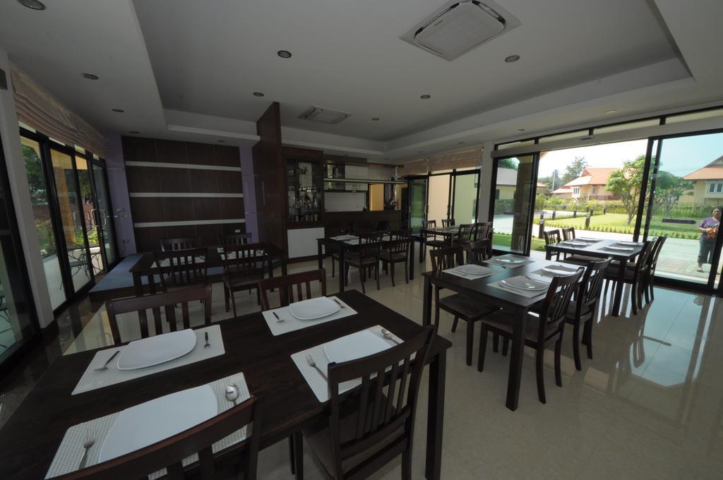 Maeklong Marina Resort Ratchaburi Extérieur photo