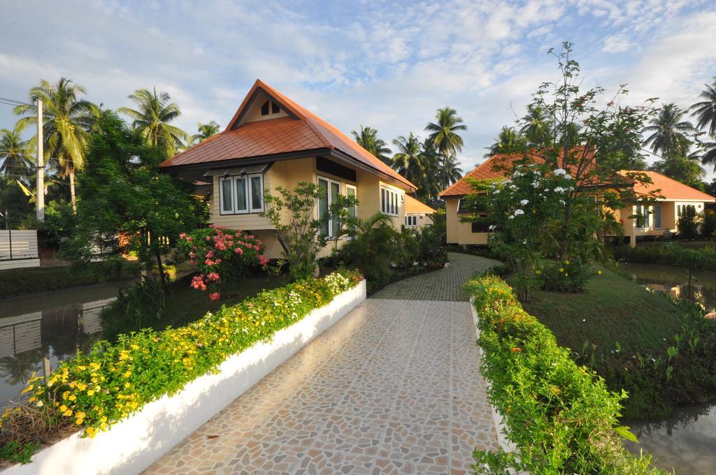 Maeklong Marina Resort Ratchaburi Extérieur photo