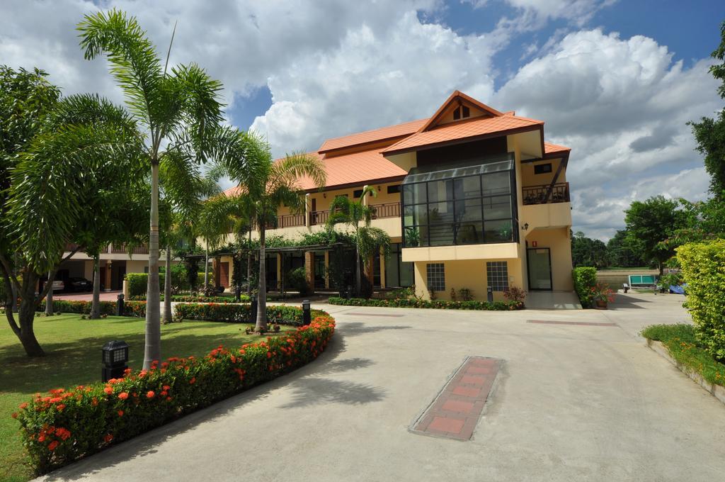 Maeklong Marina Resort Ratchaburi Extérieur photo
